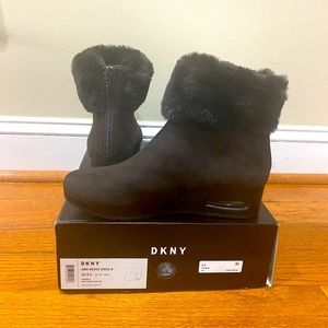 **Boot sale**DKNY brown suede and faux fur back zipper bootie.